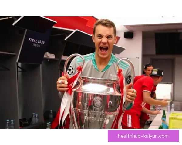 马尔蒂尼职业轨迹回顾：传奇后卫的辉煌与成就分析